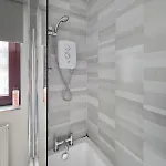 Apartmán Spacious 4 Bedroom Flat, Perfect For Trade Teams *